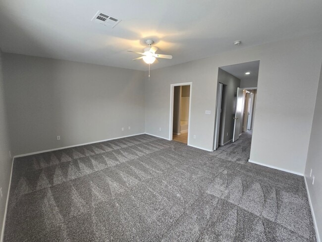 Building Photo - Lock in $1795 Off your third month rent - 3 Bedroom Home near North Las Vegas