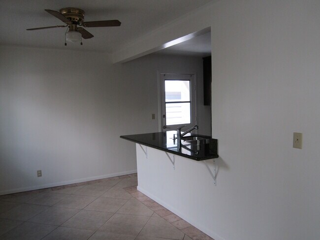 Building Photo - 2105 Gates Ave