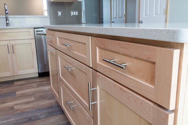 Building Photo - 289 Governors Park Rd