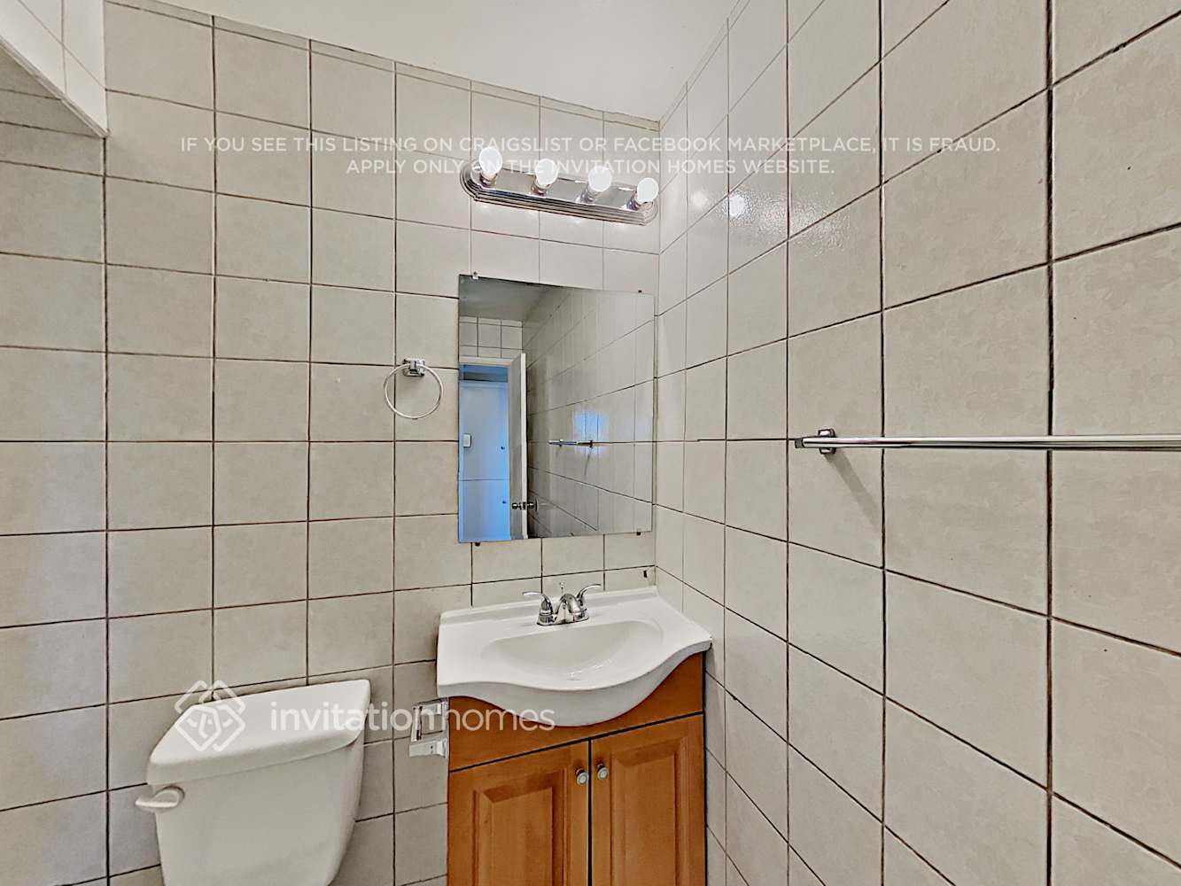 Building Photo - 3236 N 54th Ln