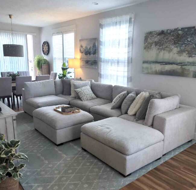 Building Photo - 10617 Topview Rd