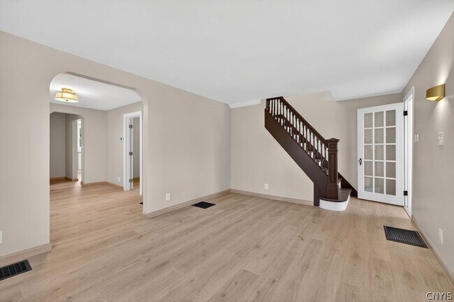 Building Photo - 423 Wendell Terrace