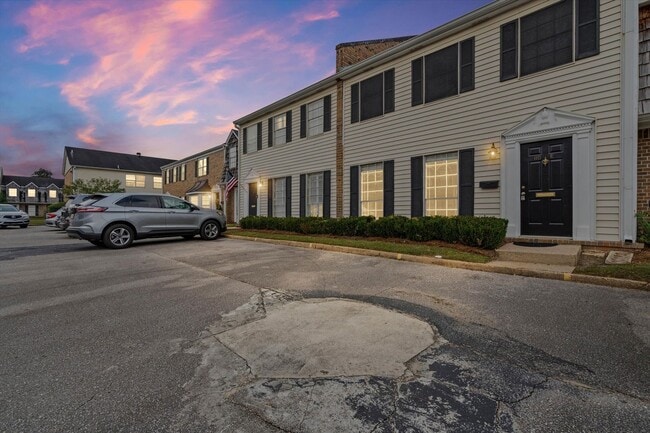 Building Photo - THE COMMONS AT SPRINGHILL