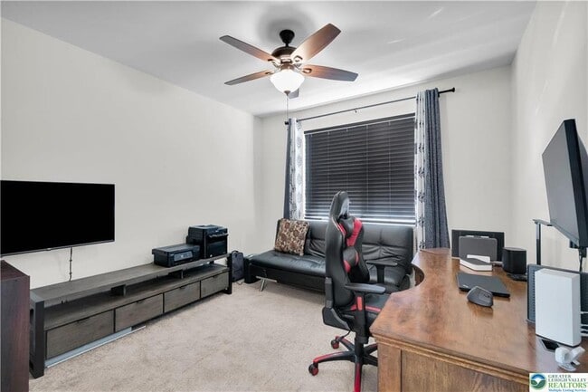 Building Photo - 4247 Beech Dr