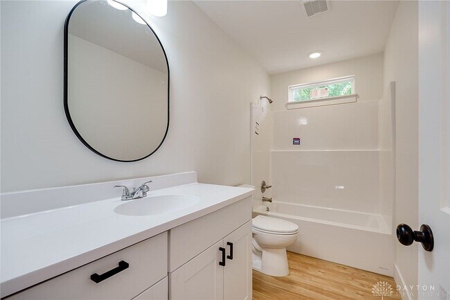 Building Photo - 4249 Pleasant View Ave