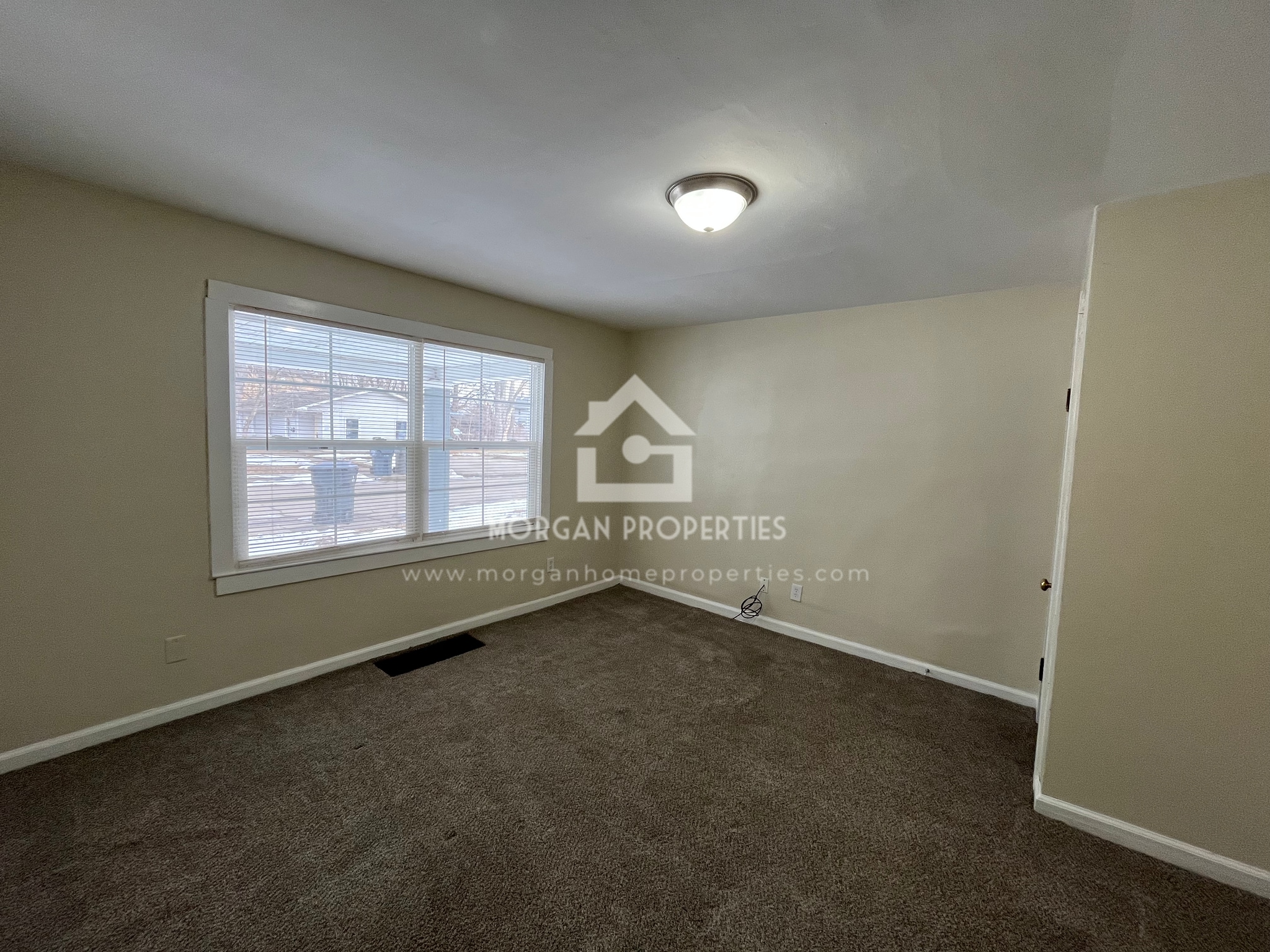 Building Photo - 1229 W 13th St