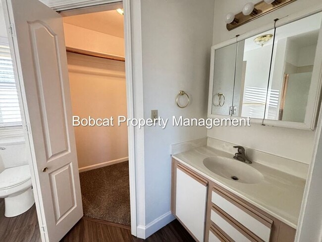 Building Photo - 1407 Mission St