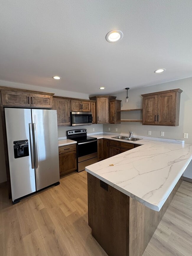 Building Photo - 222 E Randall Rd