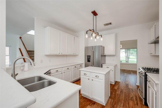 Building Photo - 8621 Neider Dr
