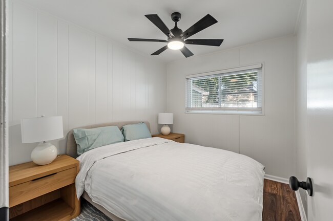 Building Photo - 8 Grove St