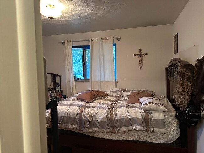 Building Photo - Long Realty & Property Management - 4 Bed ...