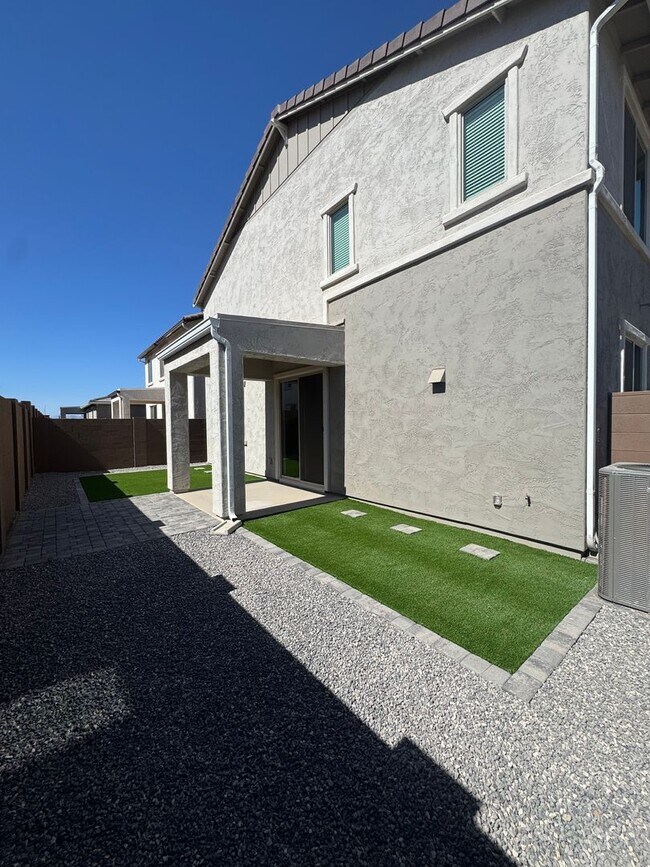 Building Photo - 16510 W Whispering Wind Dr