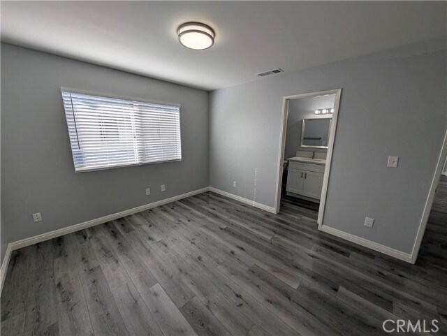 Building Photo - 527 E Colorado Blvd