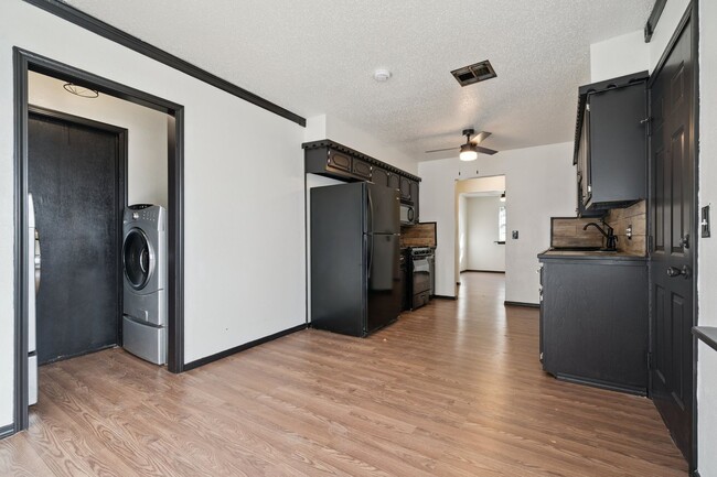 Building Photo - Charming 3-Bedroom Home Near OU Medical