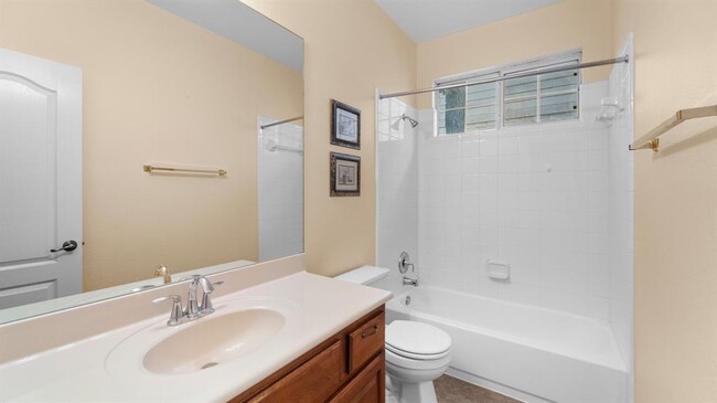 Building Photo - 7808 Alophia Dr
