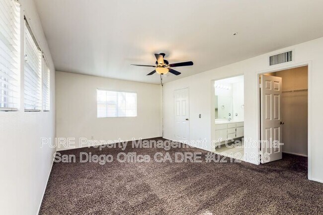 Building Photo - 31977 Arlington Cir