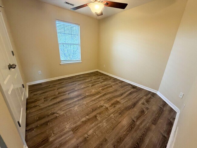 Building Photo - 4203 Spring Cress Dr
