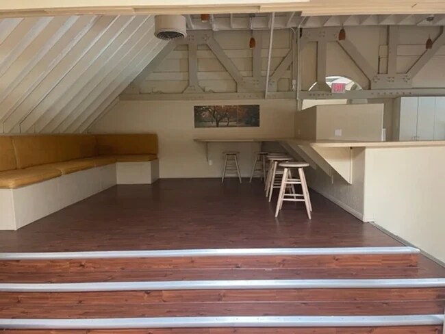 Building Photo - 7930 Mission Center Ct