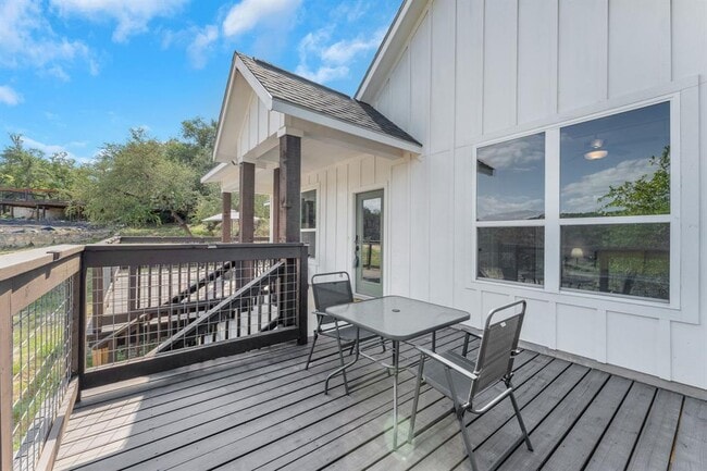 Building Photo - 1089 Hidden Hills Dr
