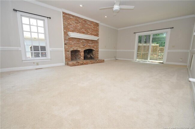 Building Photo - 6121 Chowning Ct