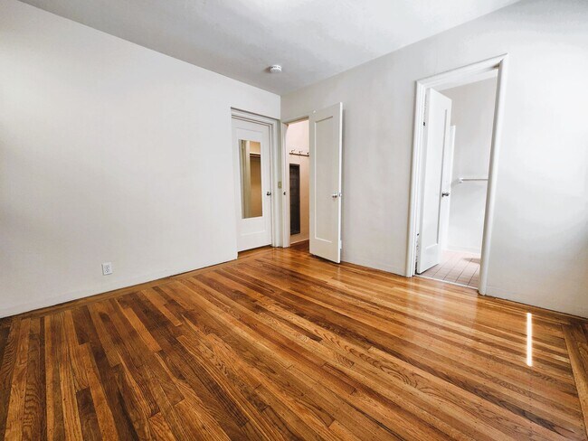 Building Photo - One bedroom downtown Palo Alto