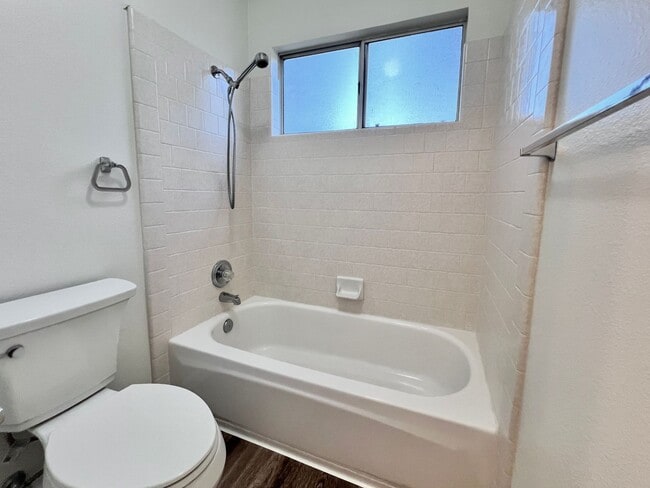 Building Photo - $2,495 Shepherd & Maple, 3 Bedroom 3 full ...