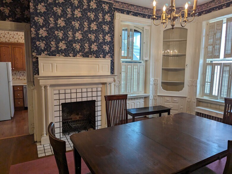 Dining Room - 402 N Main St