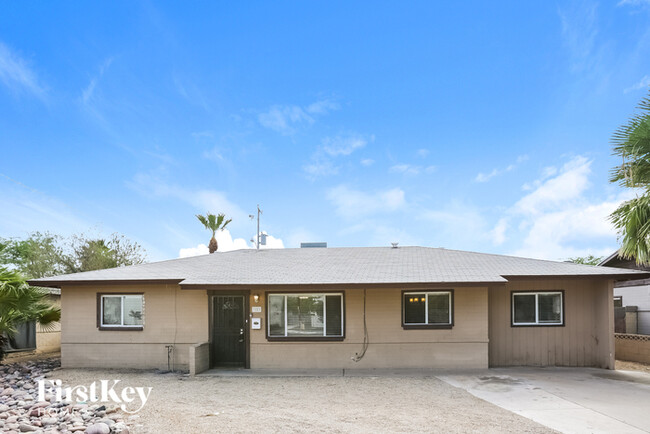 Primary Photo - 3223 N 20th St