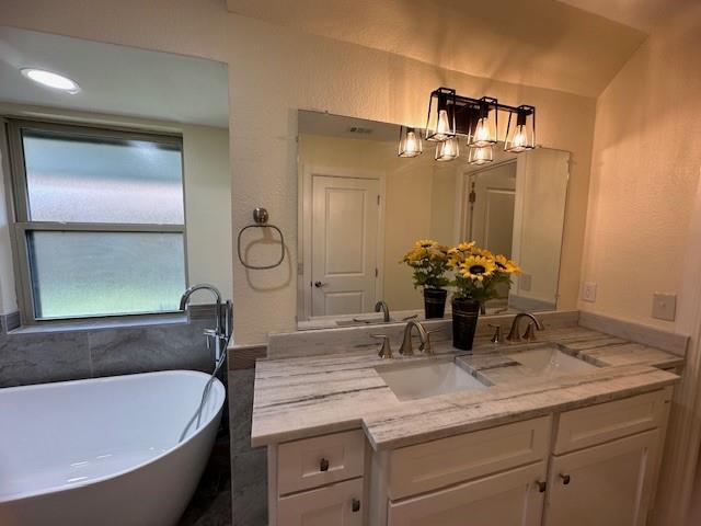 Building Photo - 2649 Mariposa Cir