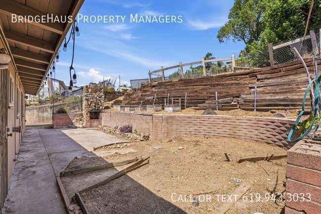 Building Photo - 7562 Zemco Dr