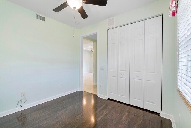 Building Photo - 8342 NW 127th Ln