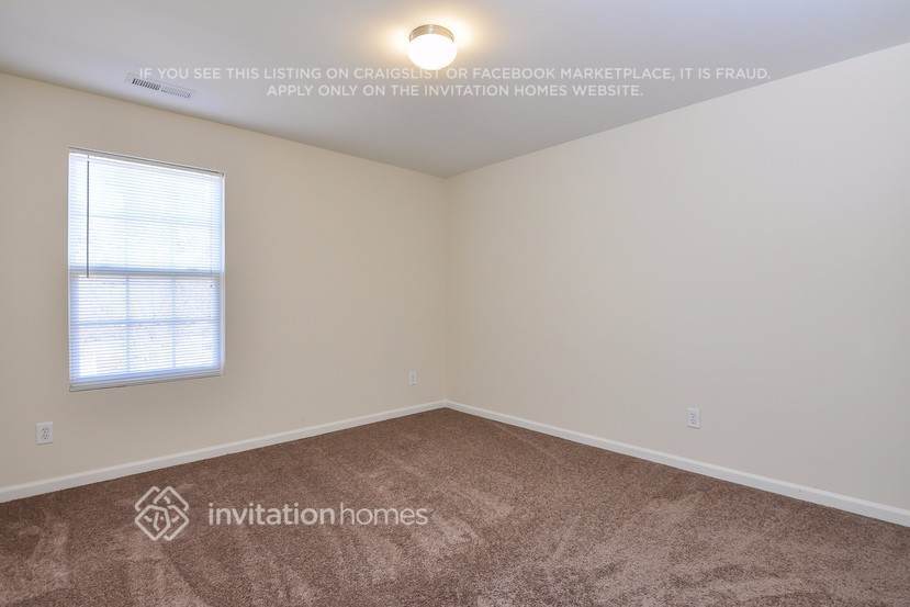 Building Photo - 5871 Sparrows Nest Way