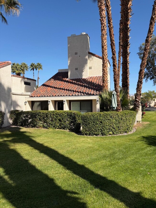 Building Photo - 462 Sunningdale Dr