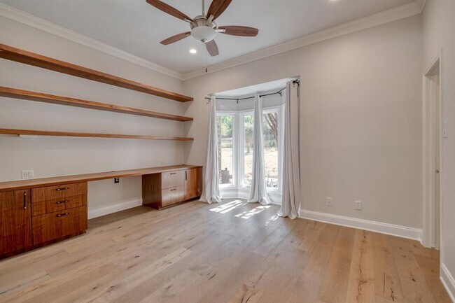 Building Photo - 3908 Edwards Mountain Dr