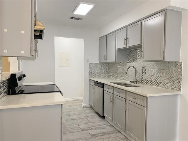 Building Photo - 2240 Tarpley Rd