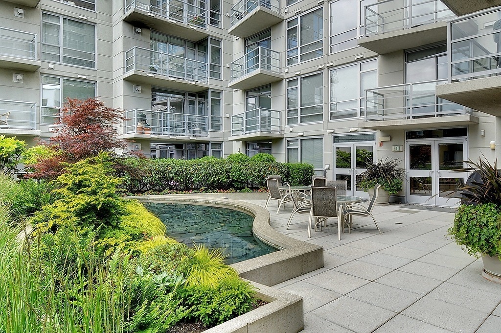 Building Photo - 2929 1st Ave