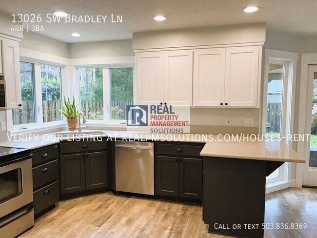 Building Photo - 13026 SW Bradley Ln