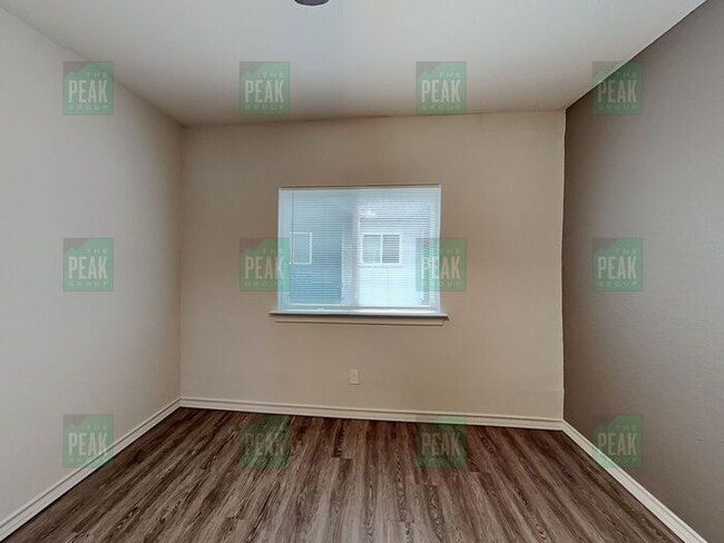 Building Photo - Move-In Special + WAIVED $300.00 ADMIN FEE!