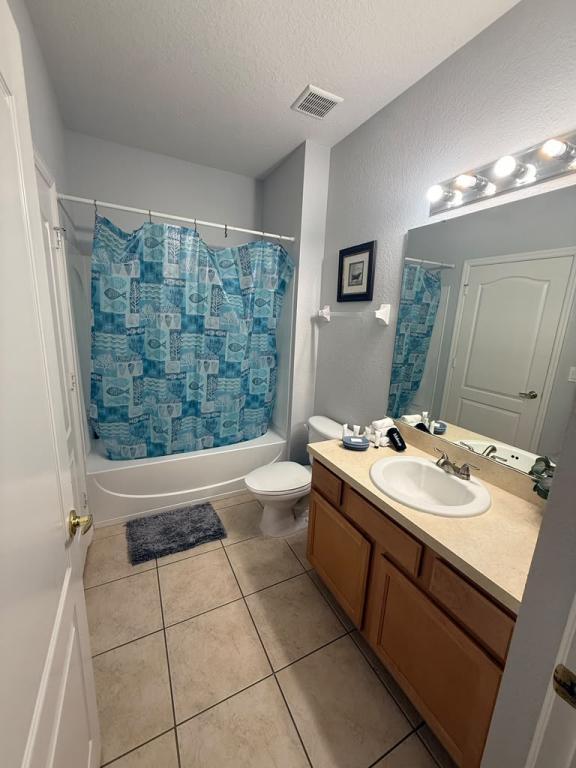 Building Photo - 2411 Caravelle Cir
