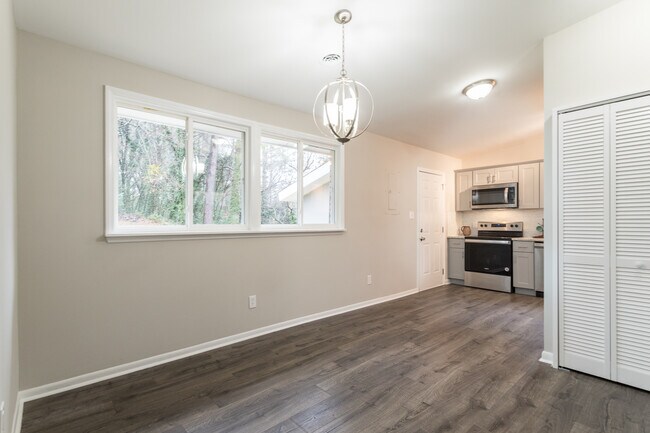Building Photo - 805 Fitzgerald Dr