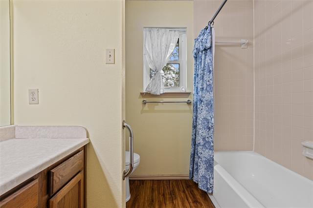 Building Photo - 8521 Holly St