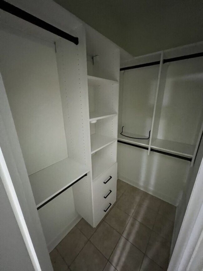 Building Photo - Must See! 2 BR 2 BA condominium located in...