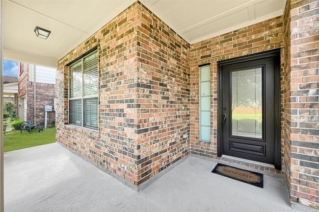 Building Photo - 2865 Milano Ln