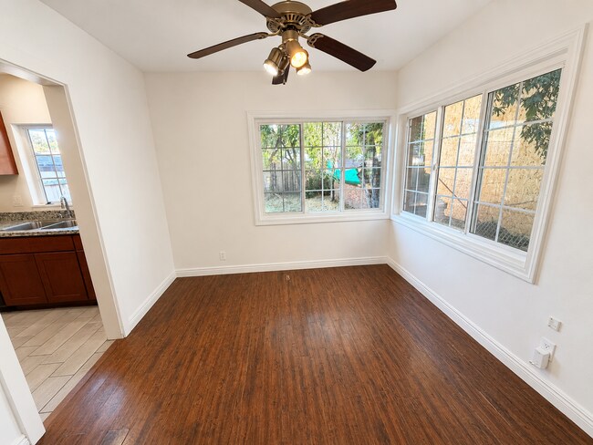 Building Photo - 540 El Camino Ave