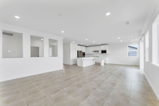 Building Photo - Panoramic views of the valley with a modern updated home!