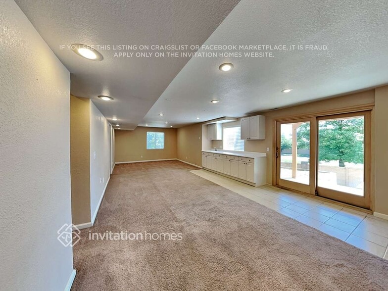 Building Photo - 4975 Teton Pl