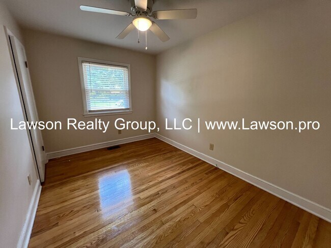 Building Photo - Spacious Ranch in North Lakes