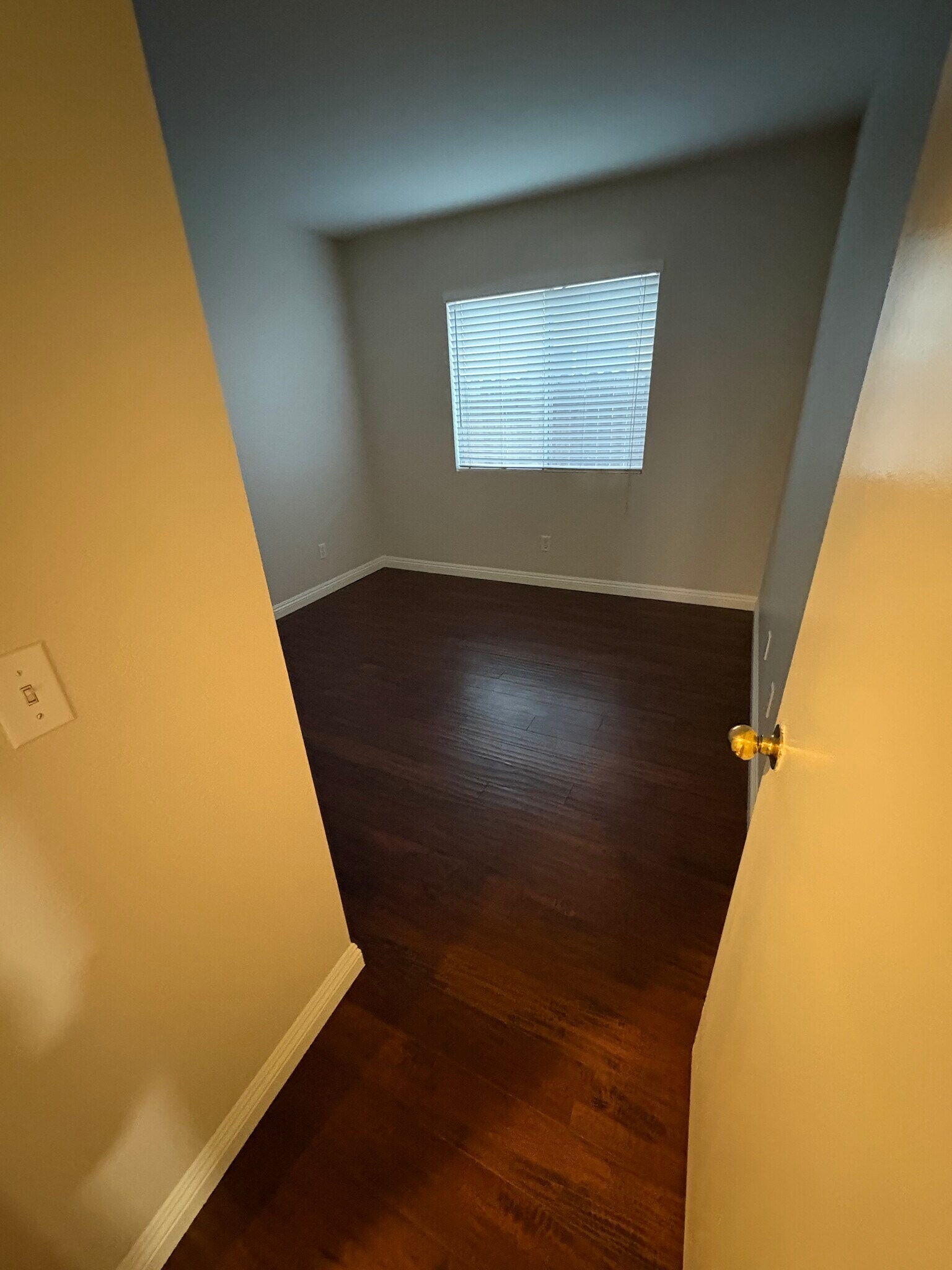 Building Photo - 29957 Oakbridge Dr