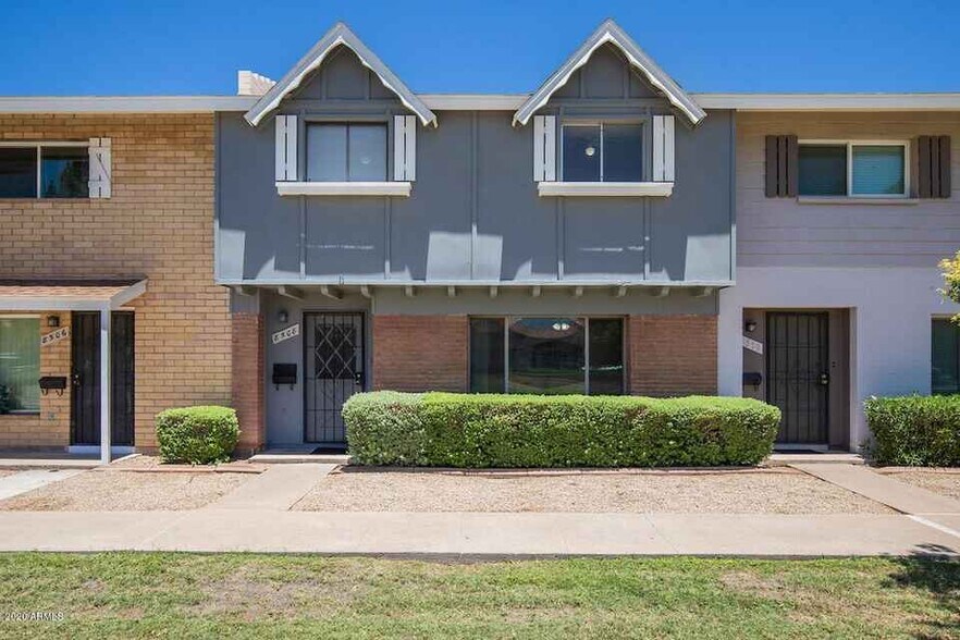 Front - 8508 E McDonald Dr
