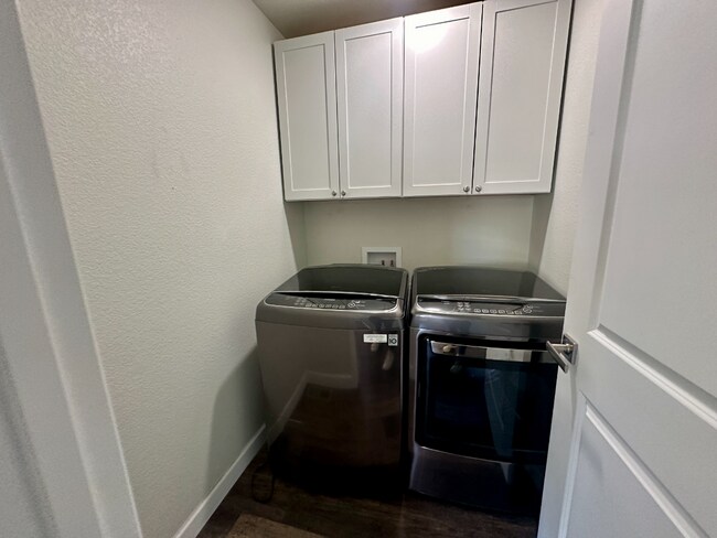 Building Photo - ****MOVE IN SPECIAL***  Move in Before February 20, 2026 and receive $500 off of 1st Month's Rent!!